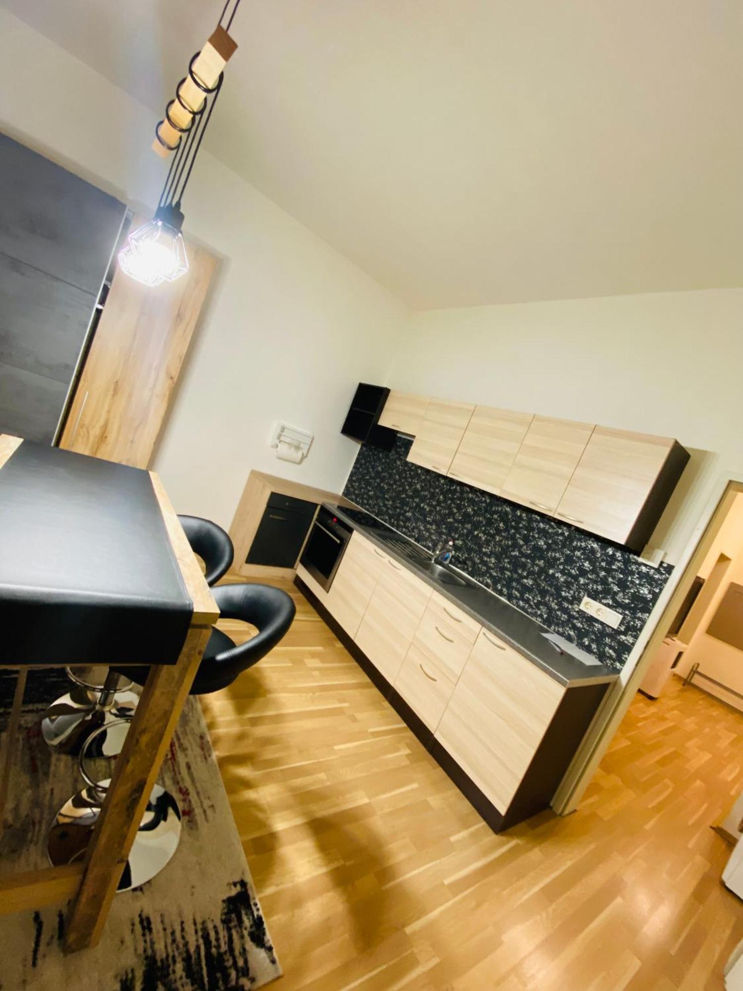 Neicapartmentlandskron 1010 เวียนนา ภายนอก รูปภาพ